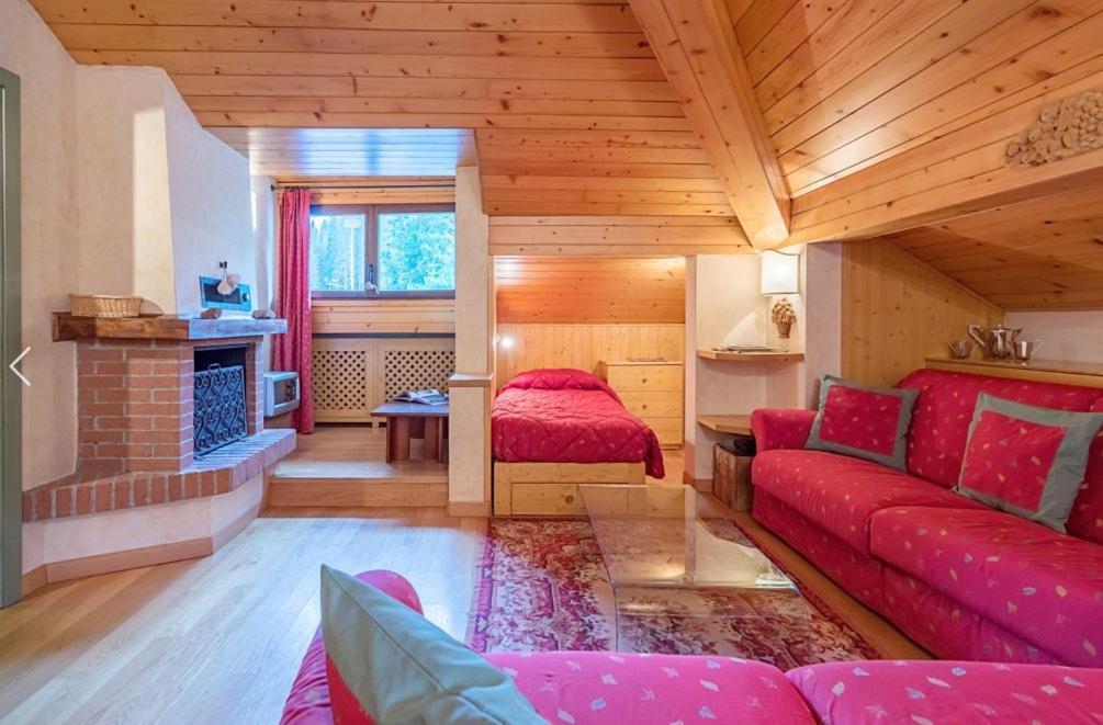 Appartement Deliziosa Mansarda Ai Piedi Della Pista 3Tre à Madonna Extérieur photo